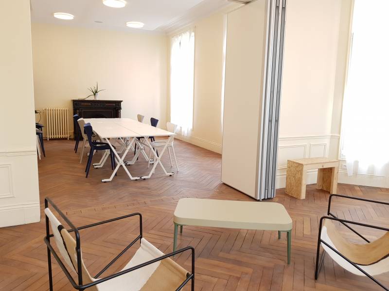 Location de salle pour conférence au Havre jusqu’à 100 personnes | Équipements modernes et accès facile