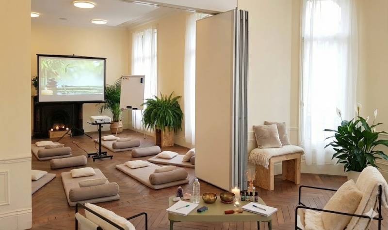Location de lieu pour le bien-être pour les formateurs organisant des stages de sophrologie avec un équipement complet et un vidéoprojecteur inclus au Havre